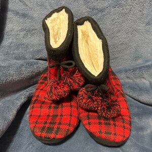 La SENZA Red and Black Plaid Slippers